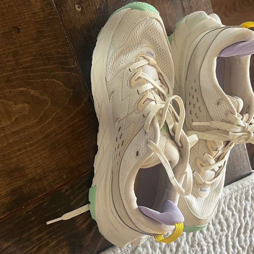 HOKA/FREE PEOPLE COLLAB SIZE 8